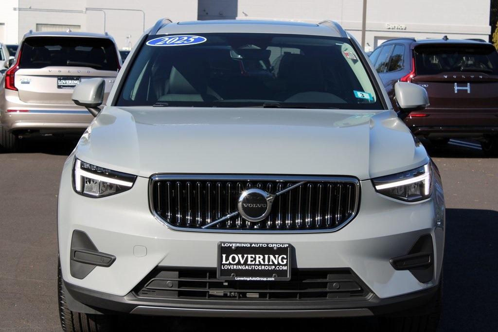 used 2025 Volvo XC40 car, priced at $33,272