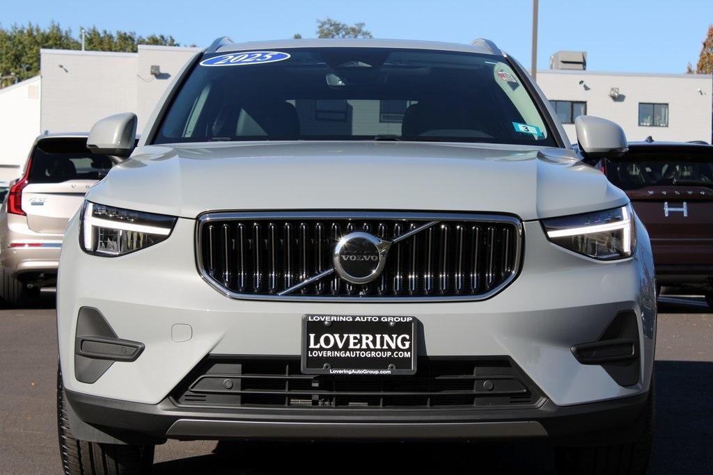 used 2025 Volvo XC40 car, priced at $33,272