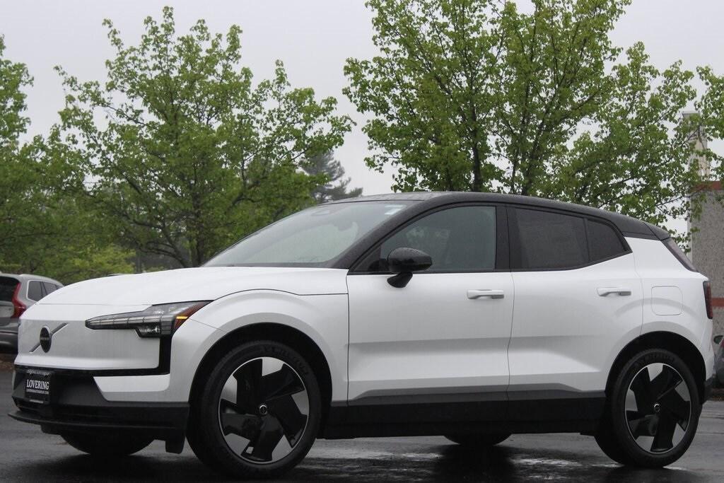 new 2025 Volvo EX30 car