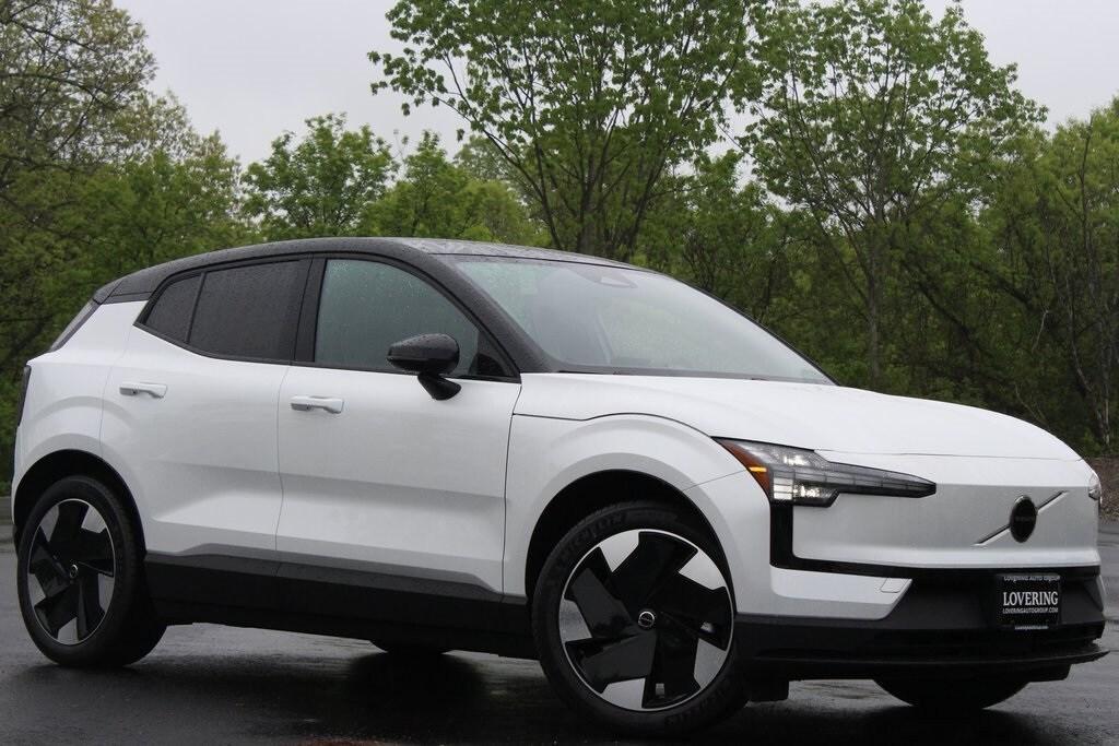 new 2025 Volvo EX30 car