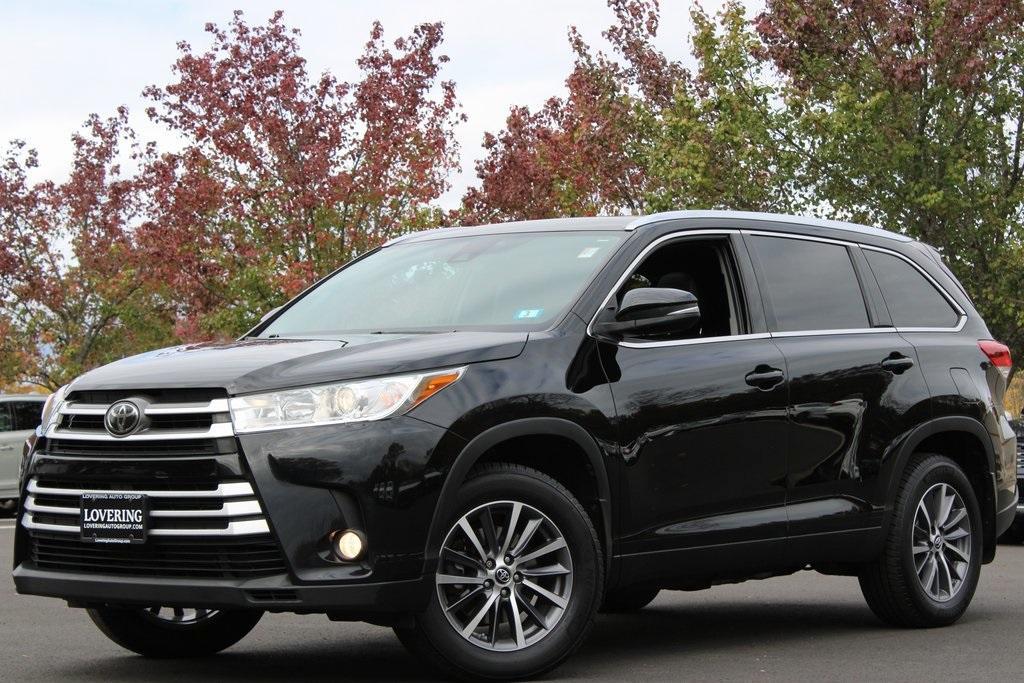 used 2019 Toyota Highlander car, priced at $24,477