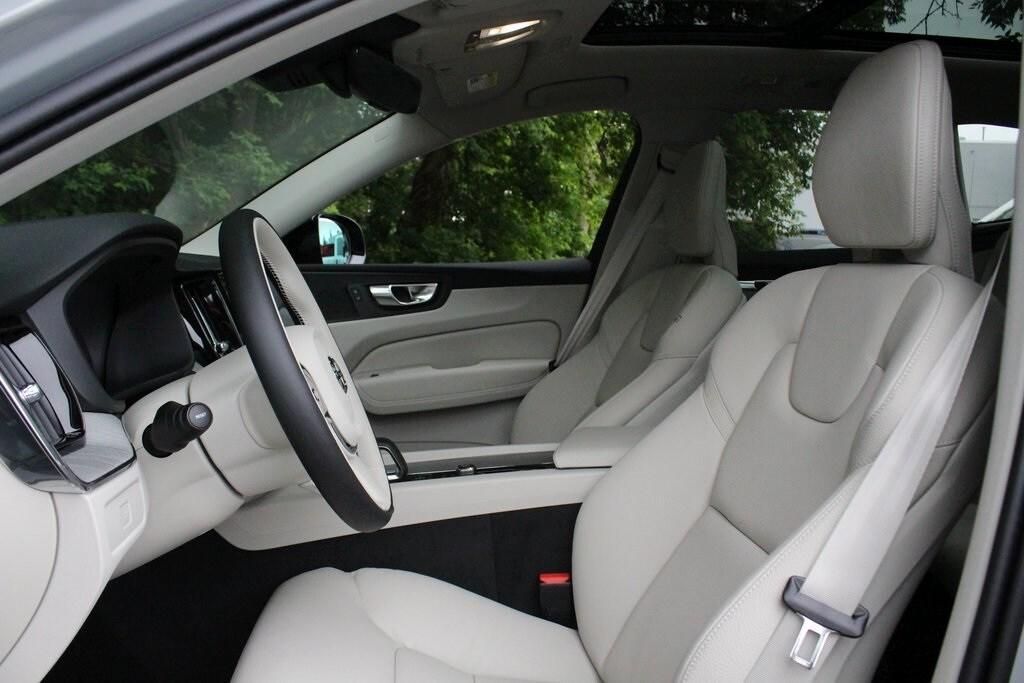 new 2025 Volvo XC60 car, priced at $55,360