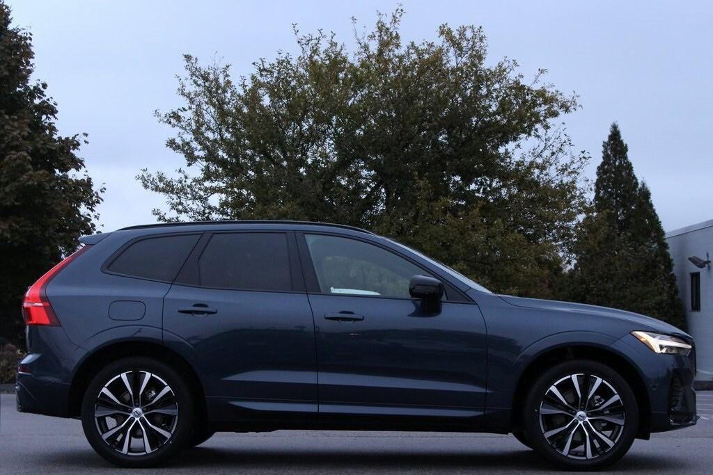 new 2025 Volvo XC60 car