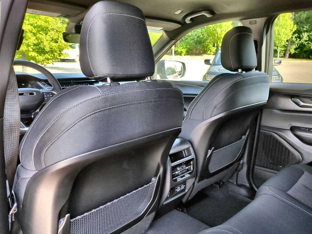 new 2025 Jeep Grand Cherokee car, priced at $36,544