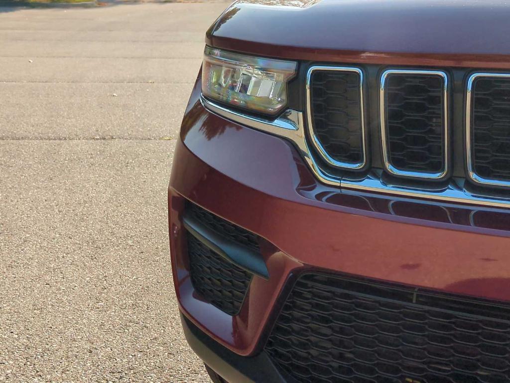 new 2025 Jeep Grand Cherokee car, priced at $36,544