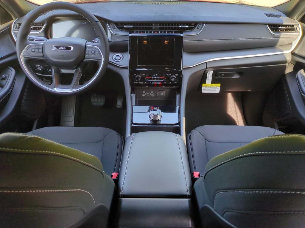new 2025 Jeep Grand Cherokee car, priced at $36,544