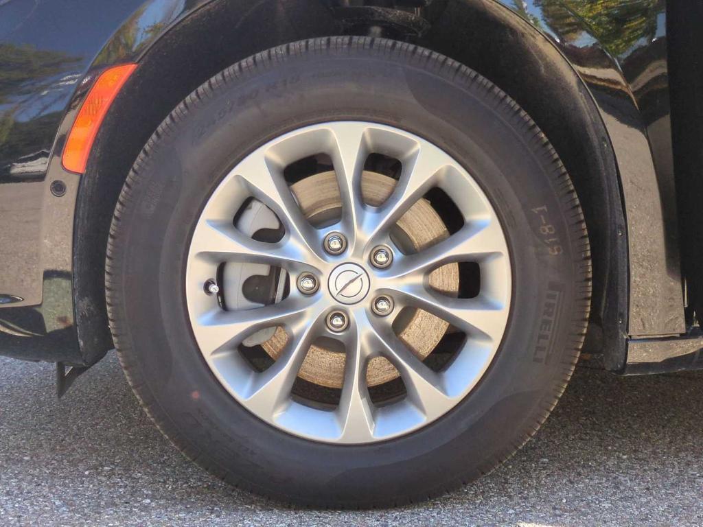 new 2026 Chrysler Pacifica car, priced at $45,671