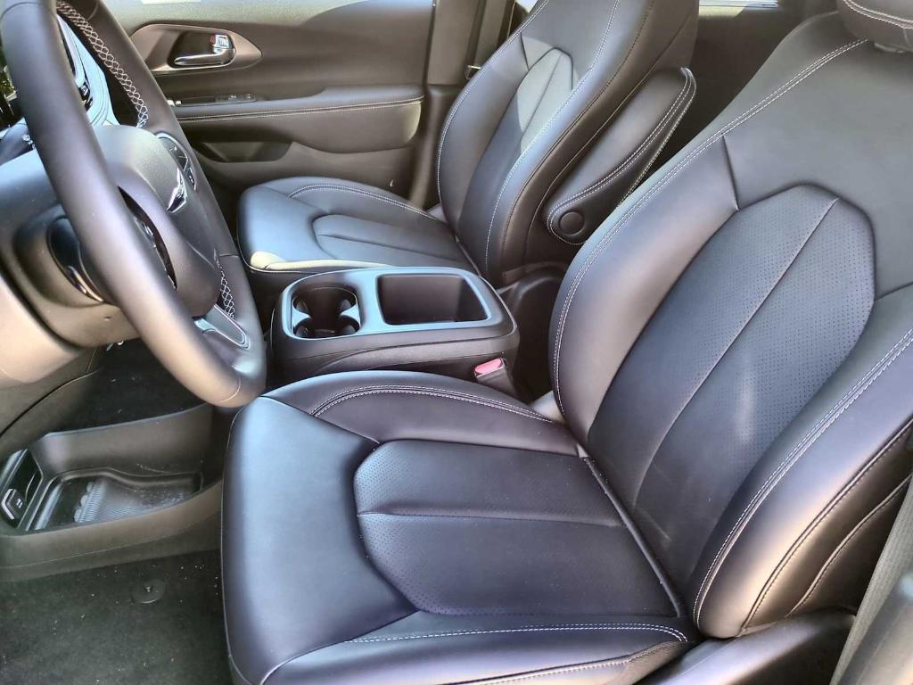 new 2026 Chrysler Pacifica car, priced at $45,671