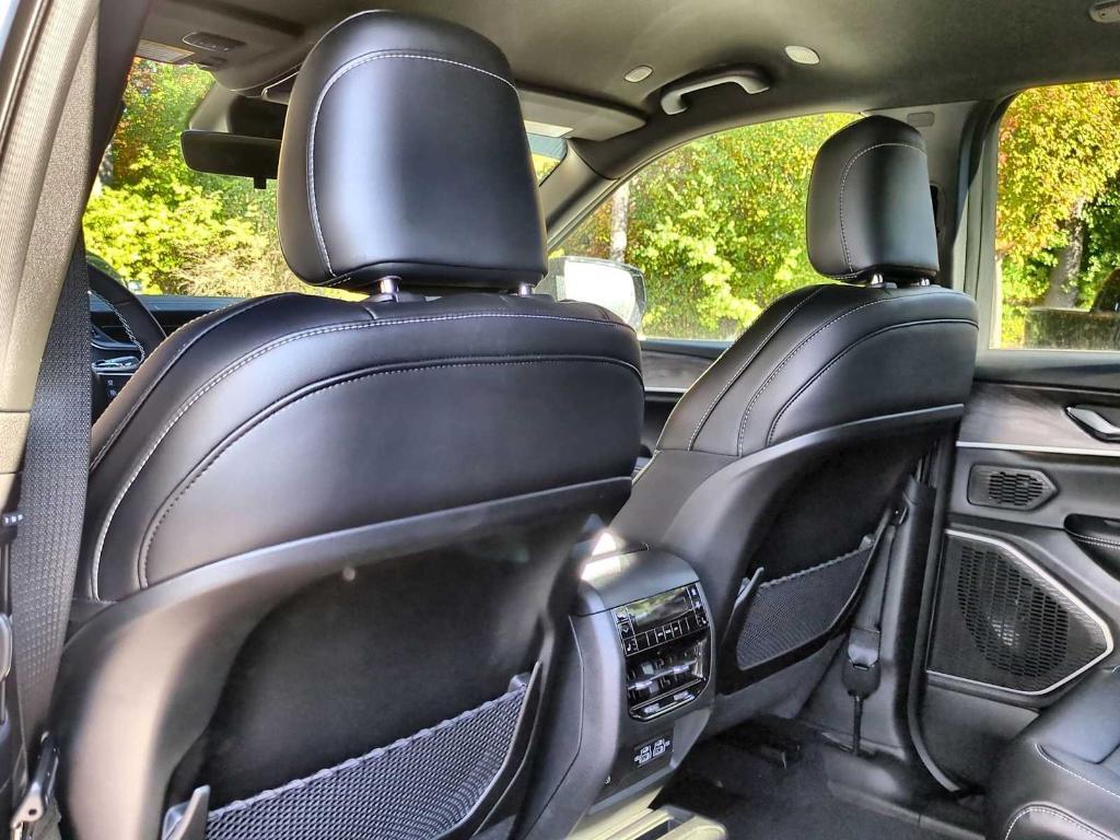 new 2025 Jeep Grand Cherokee L car, priced at $41,604