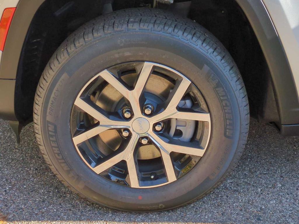 new 2025 Jeep Grand Cherokee L car, priced at $41,604