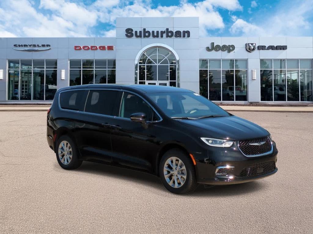 new 2025 Chrysler Pacifica car, priced at $39,583