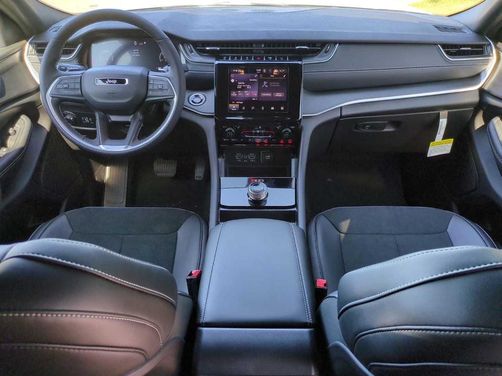 new 2025 Jeep Grand Cherokee car, priced at $36,151