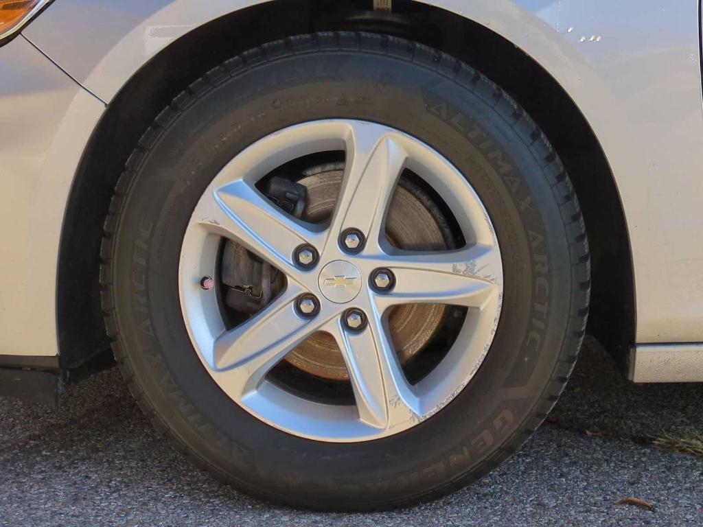 used 2020 Chevrolet Malibu car, priced at $12,990