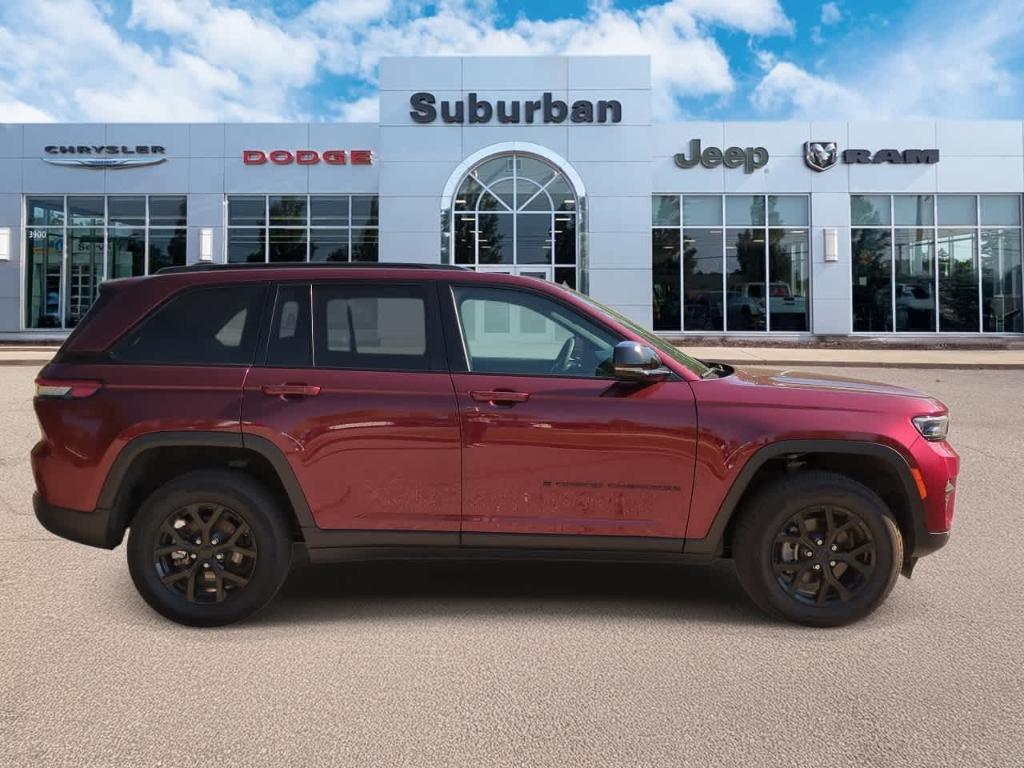 used 2024 Jeep Grand Cherokee car, priced at $29,588