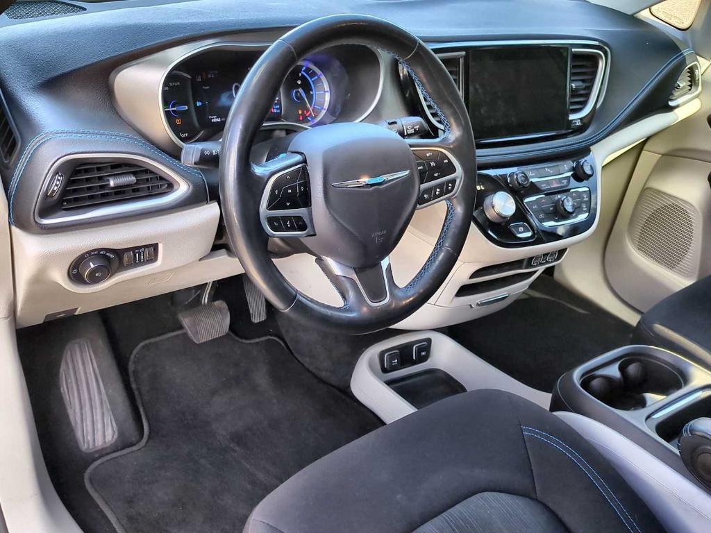 used 2021 Chrysler Pacifica Hybrid car, priced at $24,990