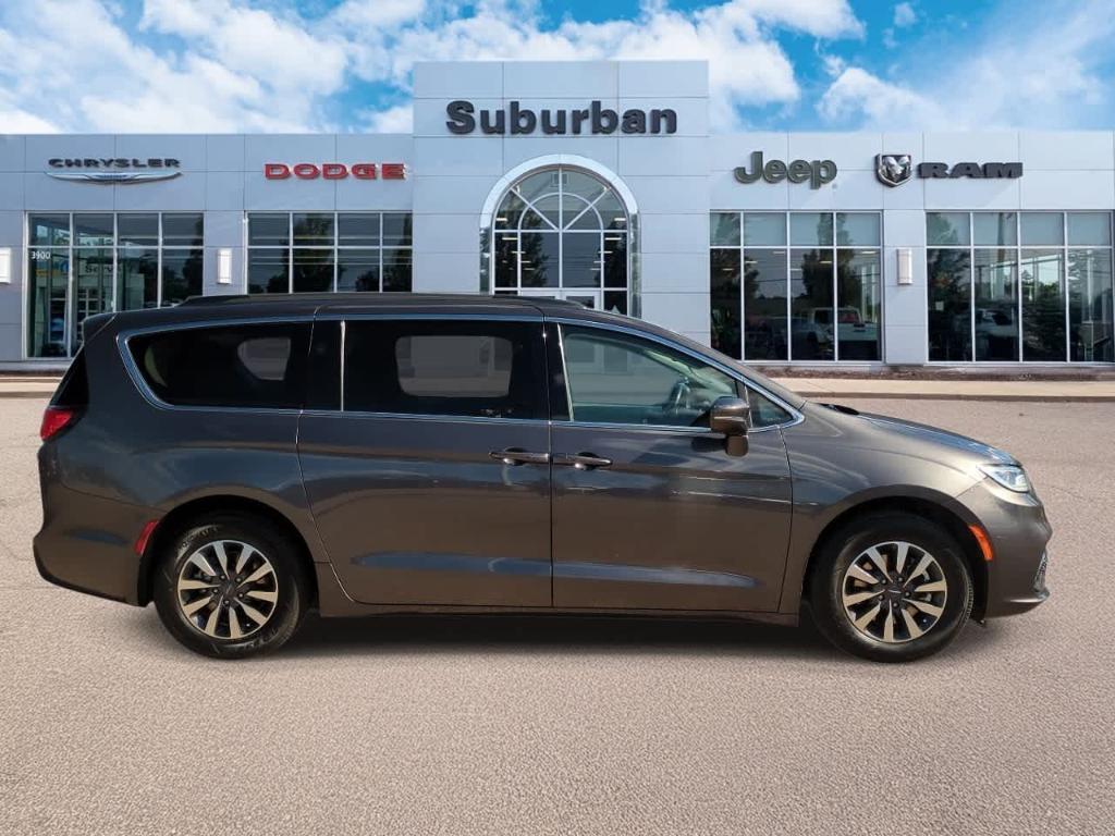 used 2021 Chrysler Pacifica Hybrid car, priced at $24,990