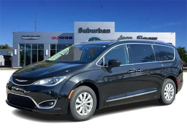 used 2019 Chrysler Pacifica car, priced at $14,981