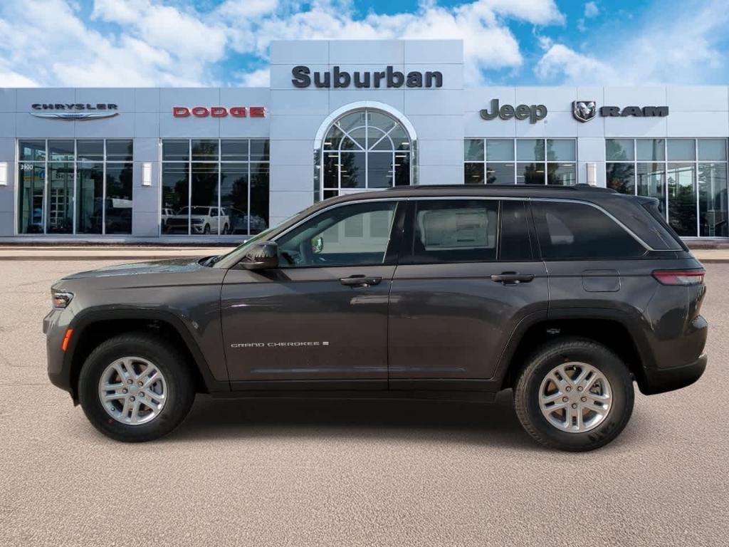 new 2025 Jeep Grand Cherokee car, priced at $33,544