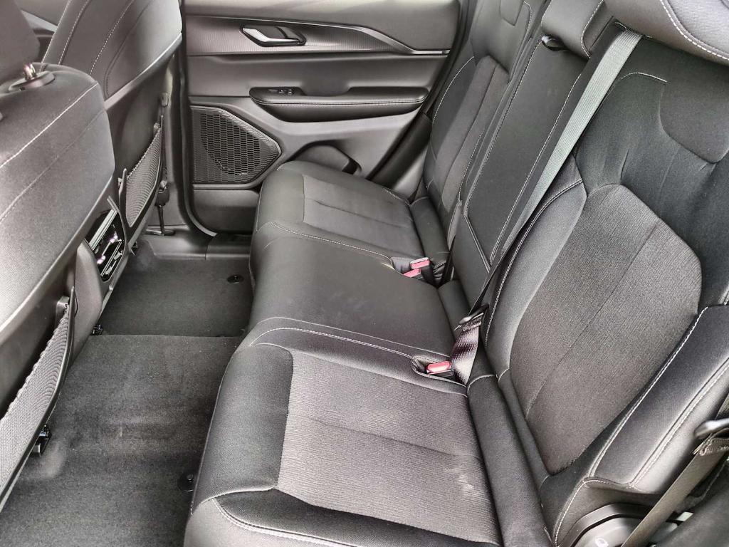 new 2025 Jeep Grand Cherokee car, priced at $33,544