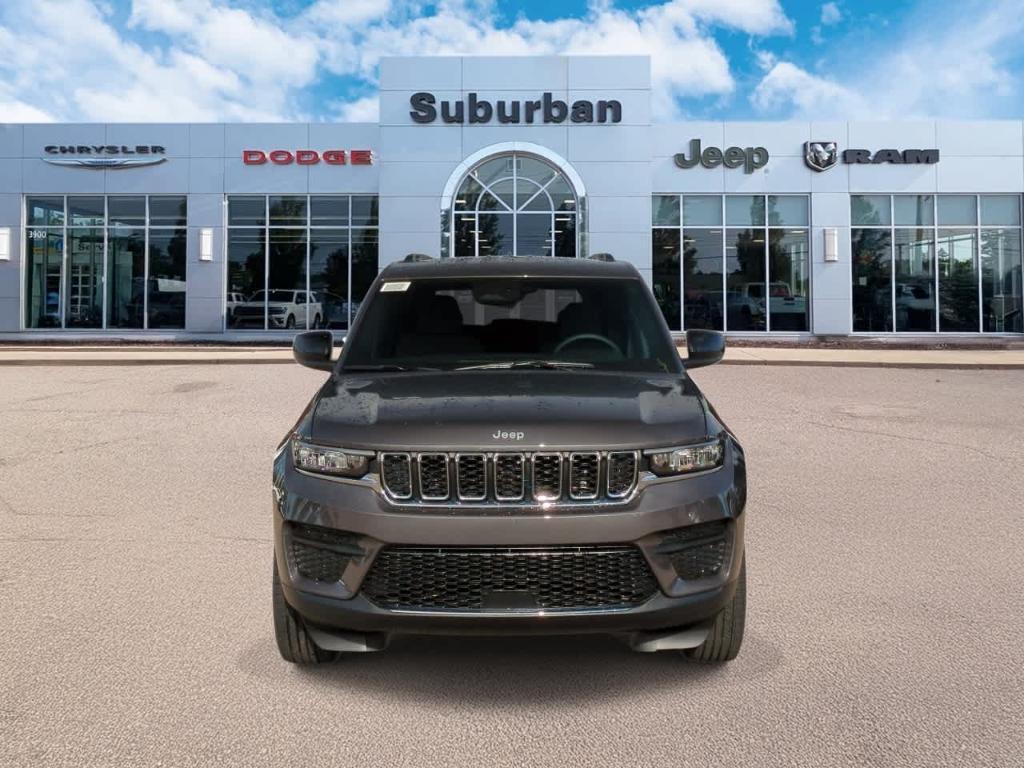 new 2025 Jeep Grand Cherokee car, priced at $33,544