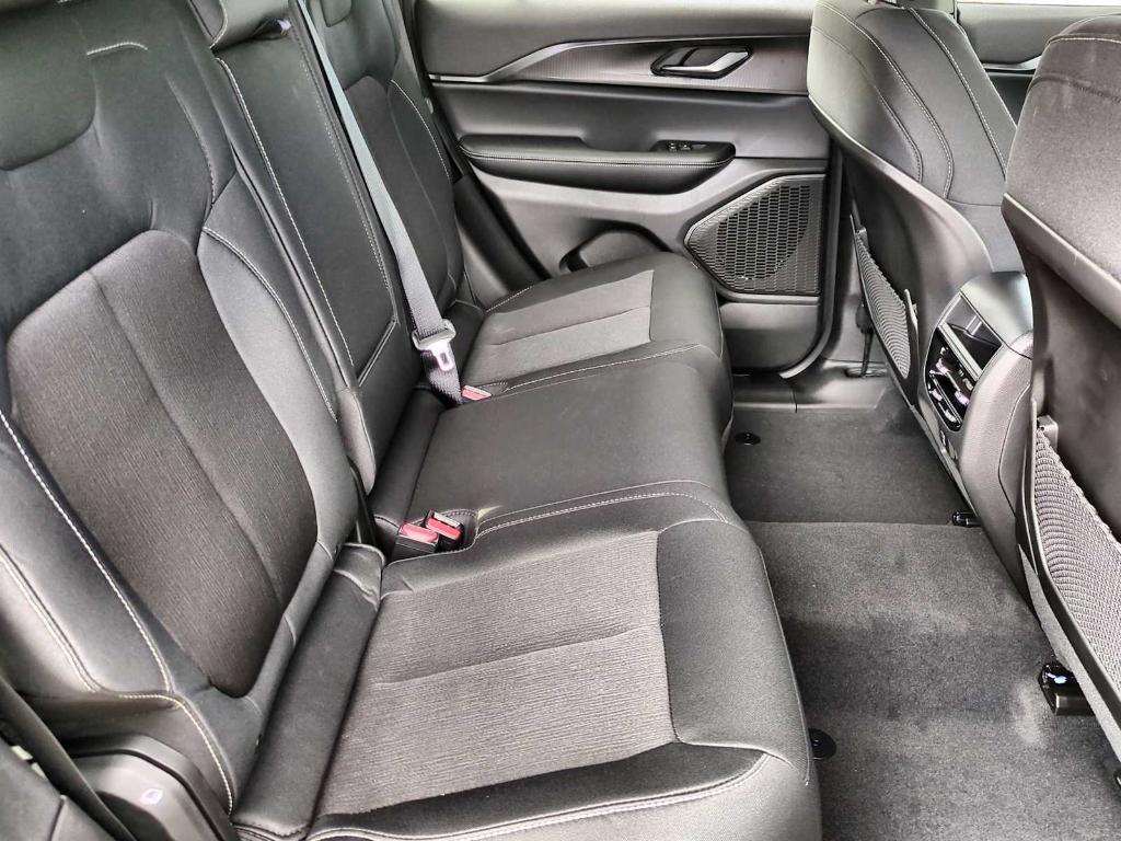 new 2025 Jeep Grand Cherokee car, priced at $33,544