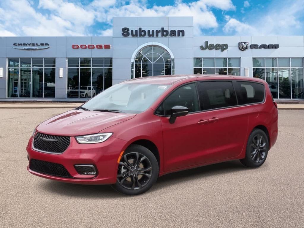 new 2026 Chrysler Pacifica car, priced at $38,334