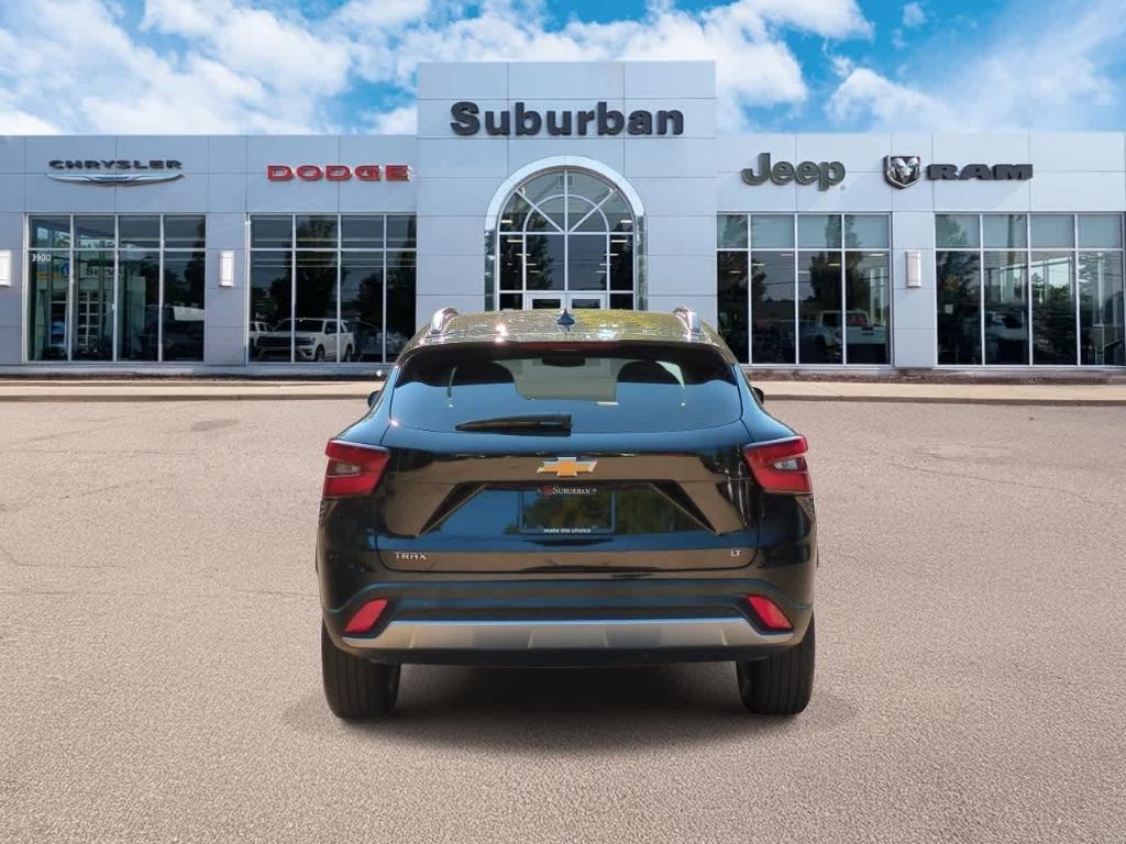 used 2024 Chevrolet Trax car, priced at $20,444