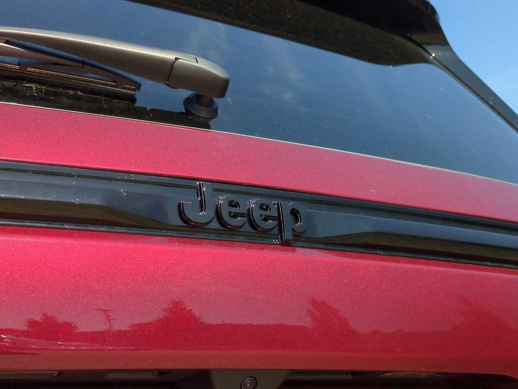 new 2025 Jeep Grand Cherokee car, priced at $36,660