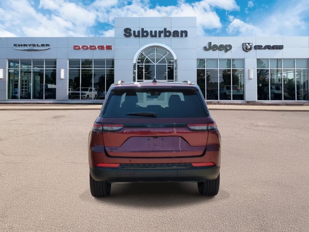 new 2025 Jeep Grand Cherokee car, priced at $36,660