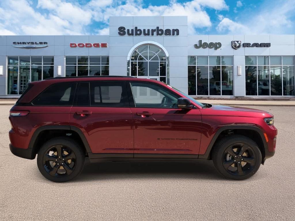 new 2025 Jeep Grand Cherokee car, priced at $36,660