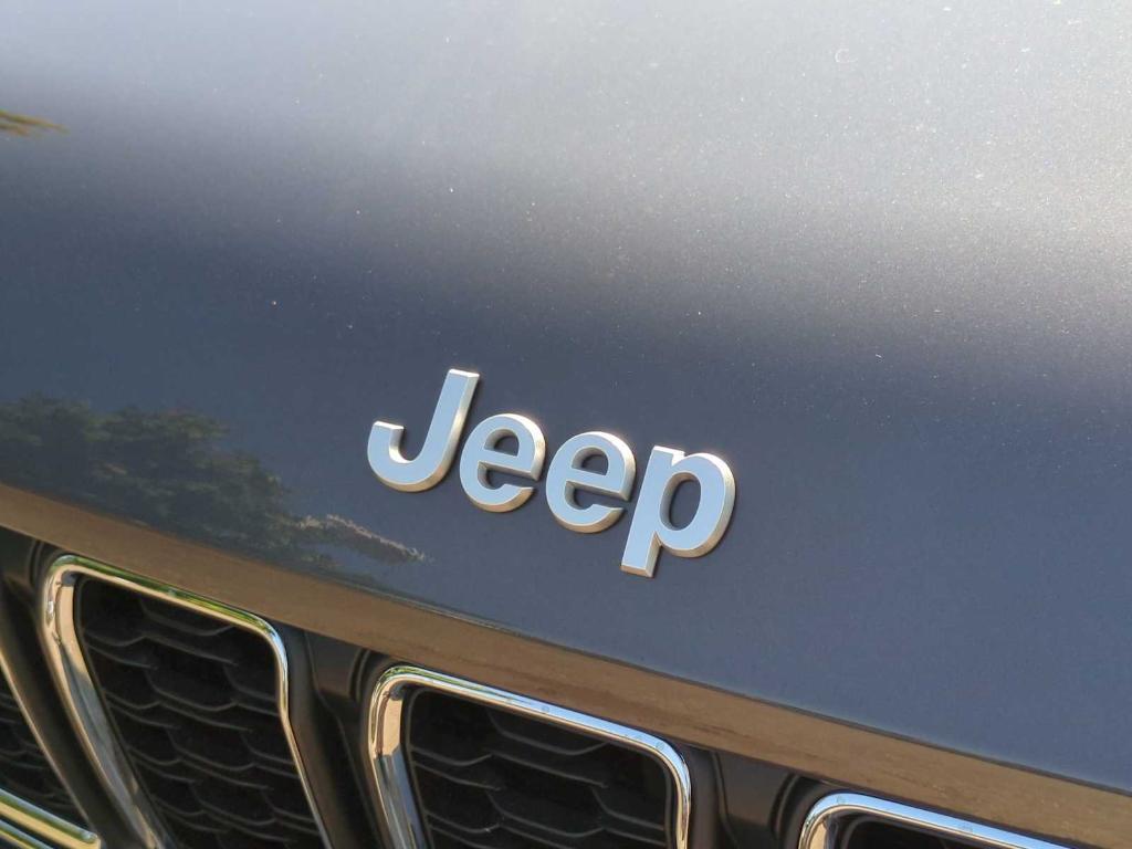 new 2025 Jeep Grand Cherokee L car, priced at $38,076