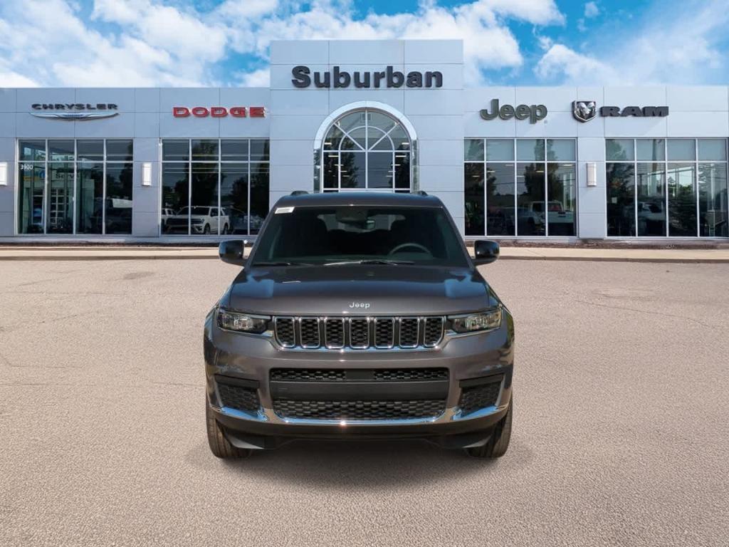 new 2025 Jeep Grand Cherokee L car, priced at $38,076