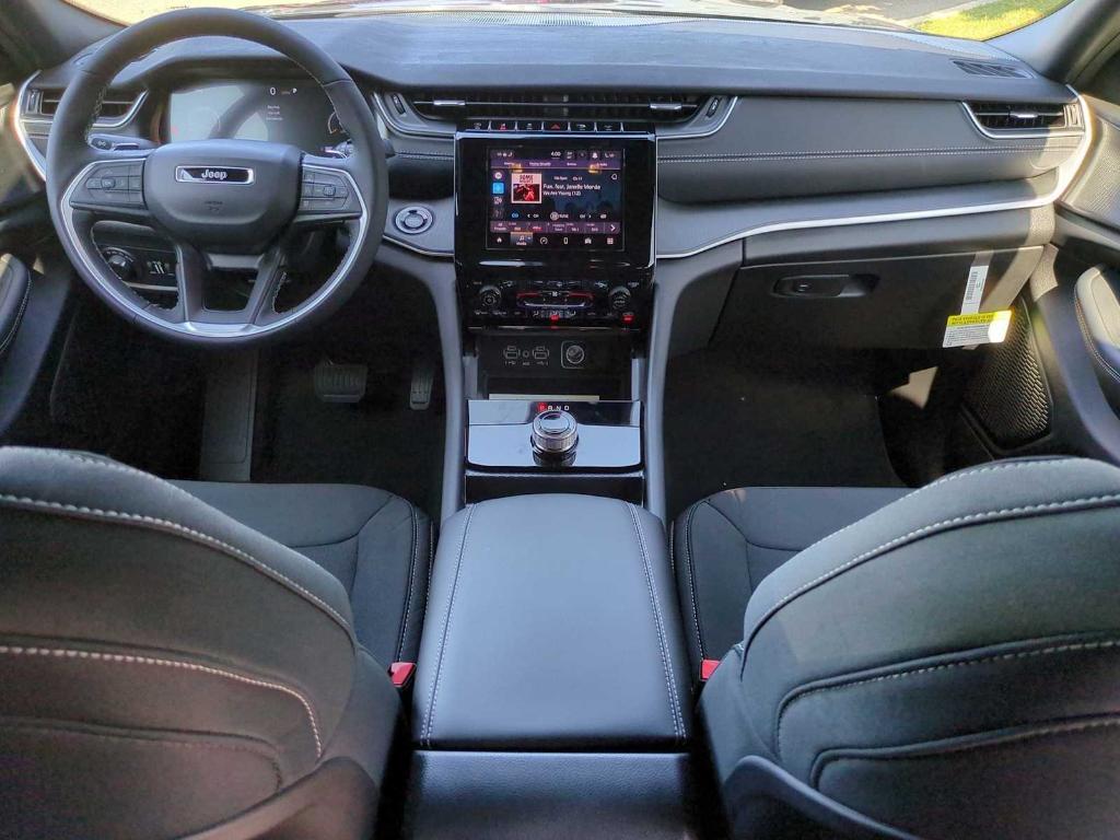 new 2025 Jeep Grand Cherokee L car, priced at $38,076