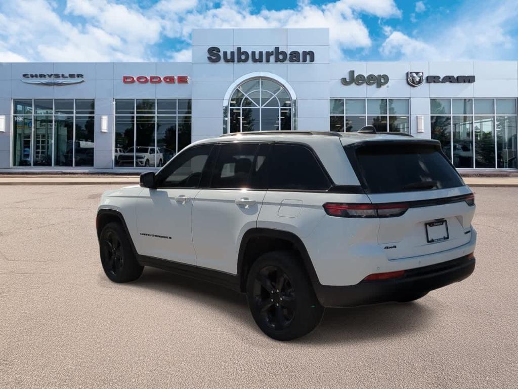 used 2024 Jeep Grand Cherokee car, priced at $35,870