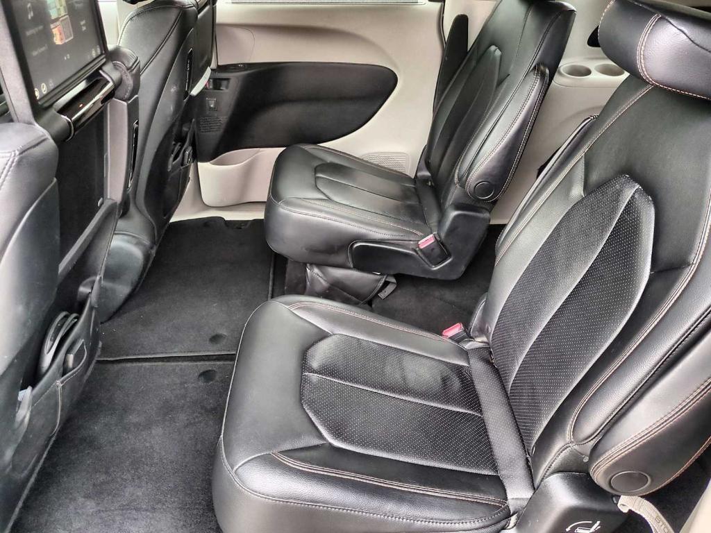 used 2017 Chrysler Pacifica car, priced at $12,488