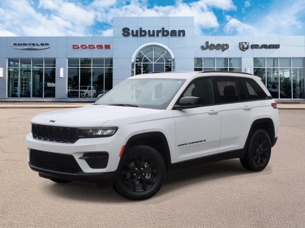 used 2024 Jeep Grand Cherokee car, priced at $28,777