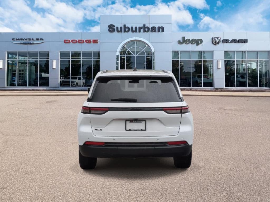 used 2024 Jeep Grand Cherokee car, priced at $27,990