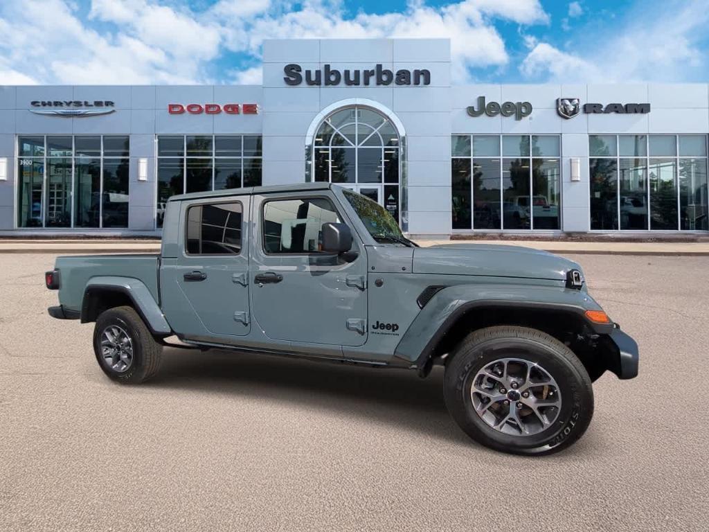 new 2025 Jeep Gladiator car, priced at $44,068