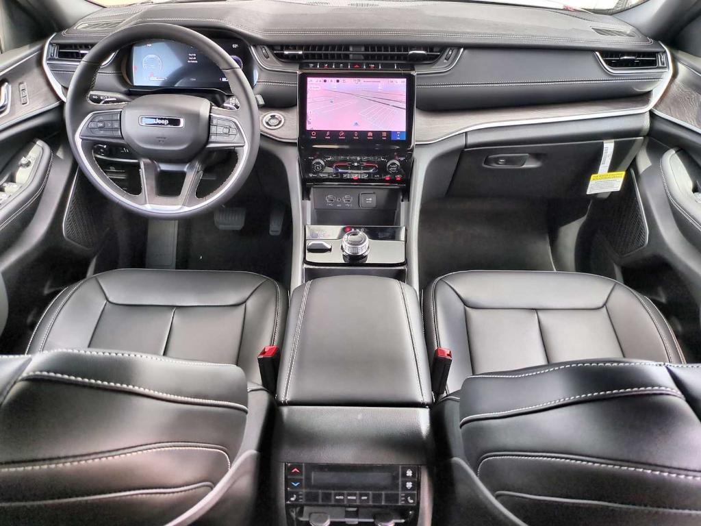 new 2025 Jeep Grand Cherokee L car, priced at $48,051
