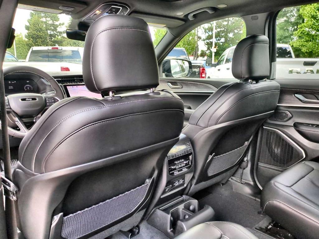 new 2025 Jeep Grand Cherokee L car, priced at $48,051