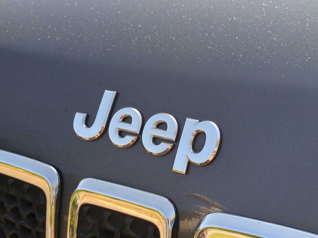 used 2022 Jeep Cherokee car, priced at $19,488