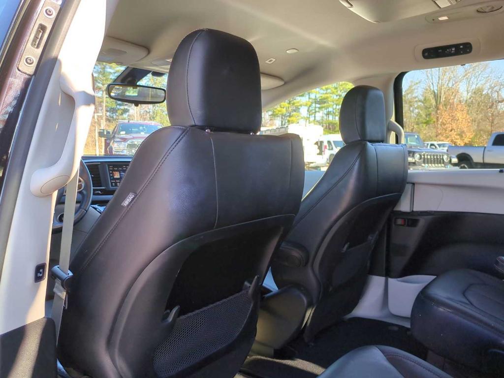 used 2018 Chrysler Pacifica car, priced at $14,990