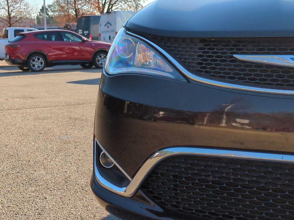 used 2018 Chrysler Pacifica car, priced at $14,990