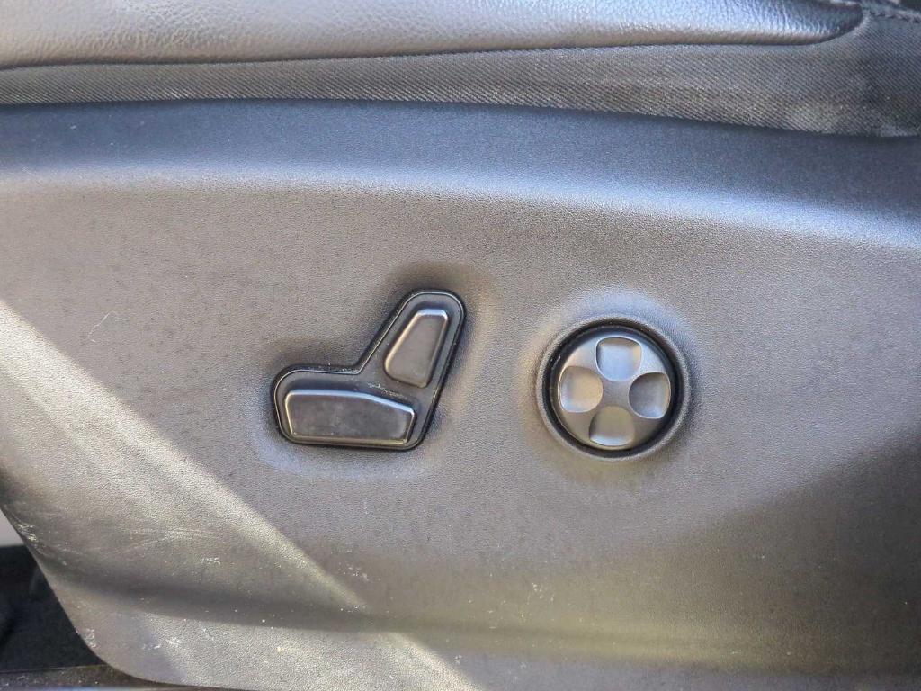 used 2018 Chrysler Pacifica car, priced at $14,990