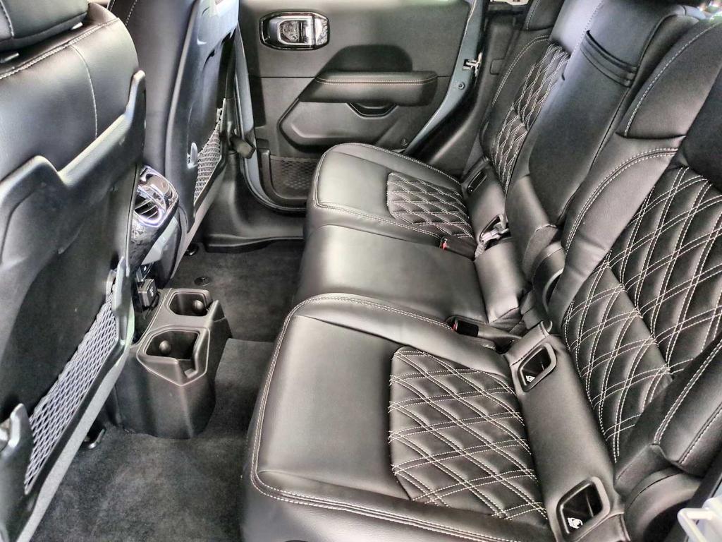 new 2025 Jeep Gladiator car, priced at $69,597