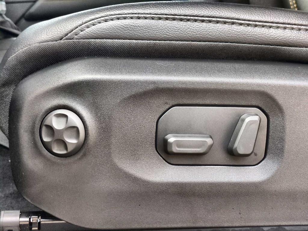 new 2026 Jeep Wrangler car, priced at $51,126