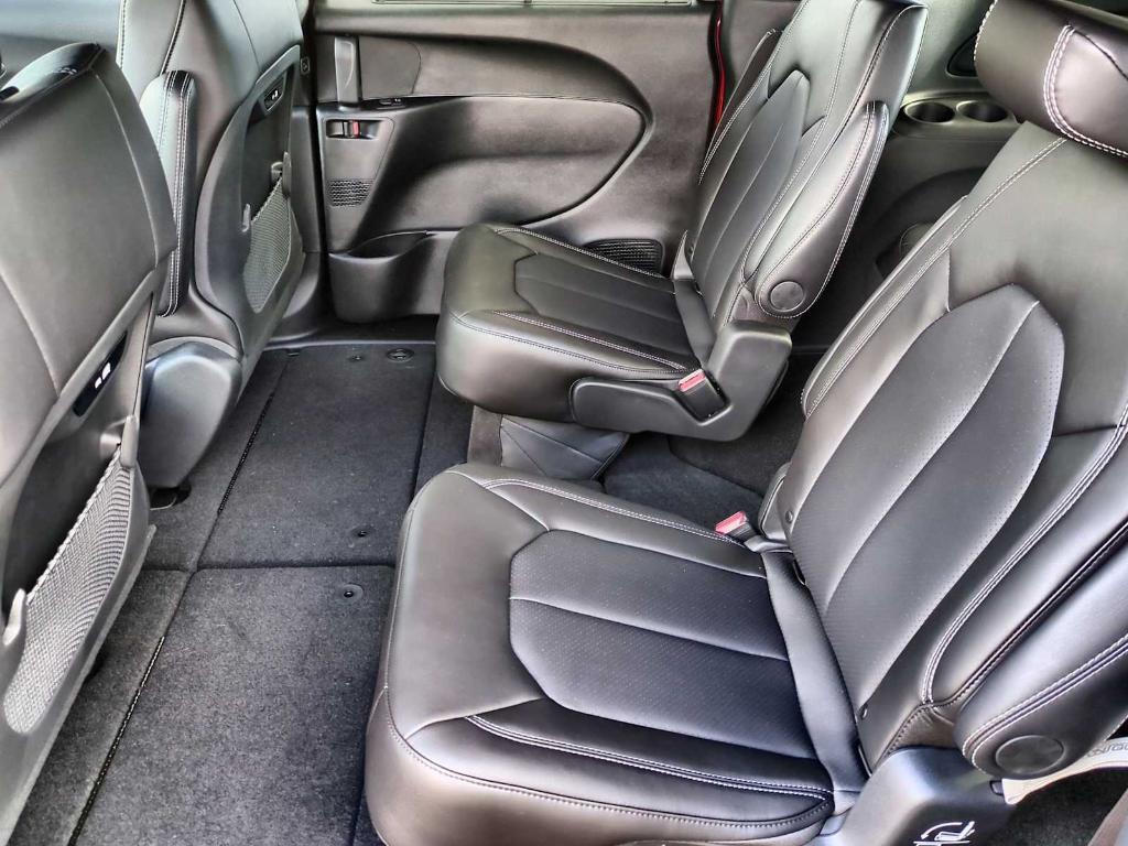 new 2026 Chrysler Pacifica car, priced at $38,084