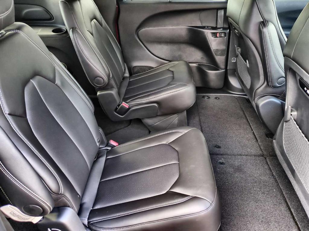 new 2026 Chrysler Pacifica car, priced at $38,084