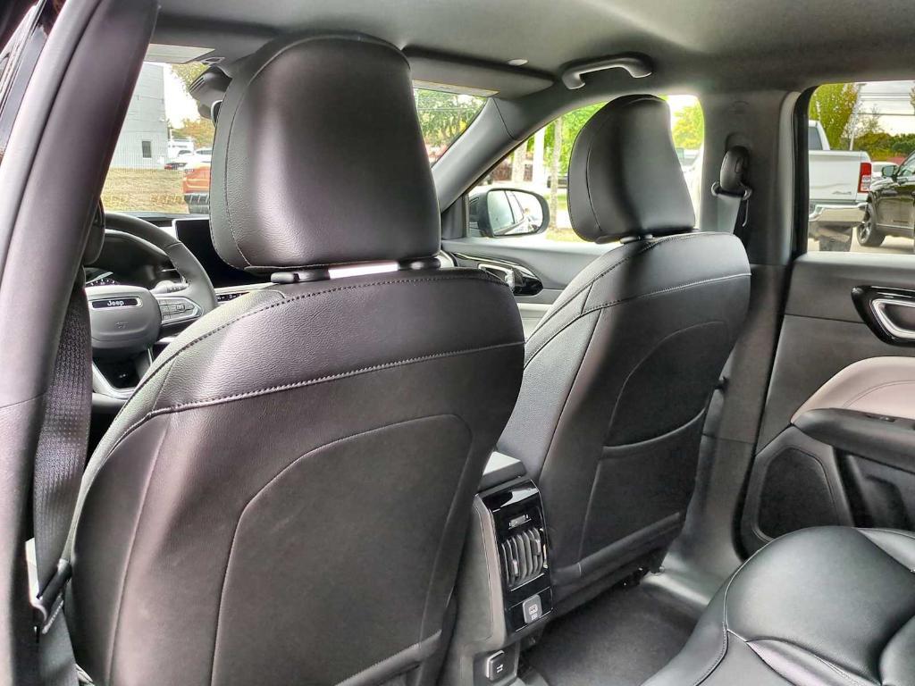 new 2026 Jeep Compass car, priced at $32,073