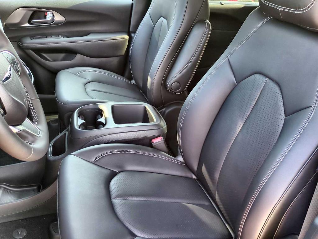 new 2026 Chrysler Voyager car, priced at $40,402